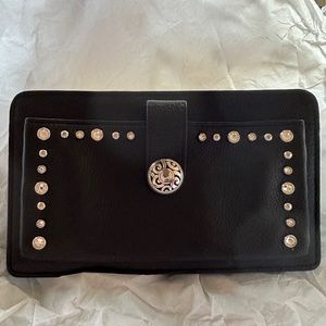 Brighton crossbody with organized